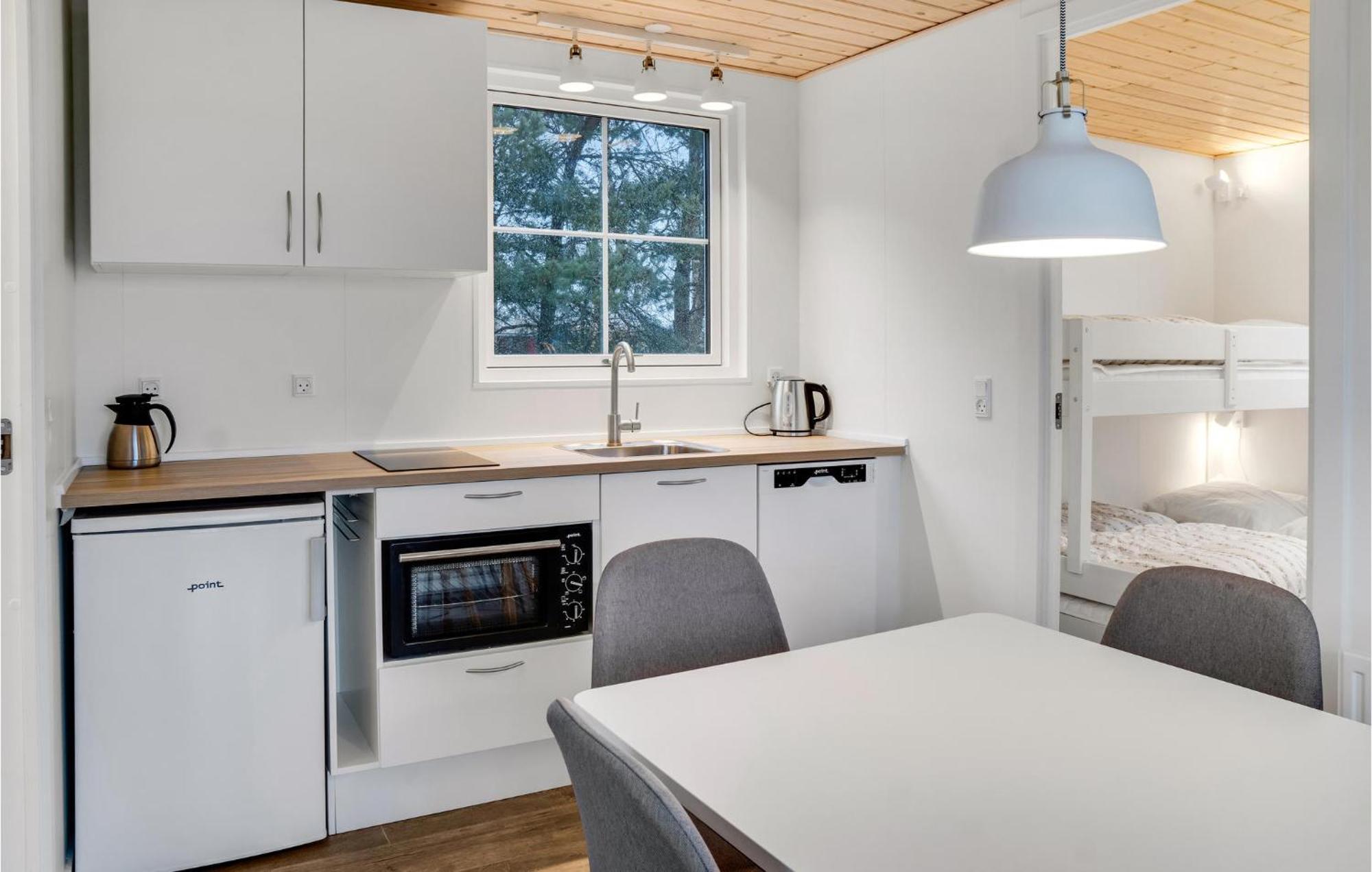 Amazing Apartment In Vaeggerlose With Kitchenette Bøtø By 外观 照片