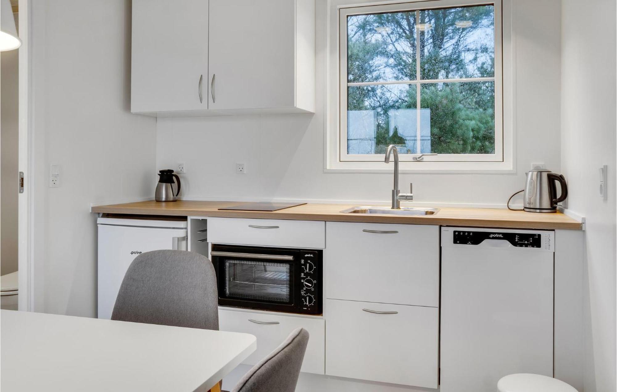 Amazing Apartment In Vaeggerlose With Kitchenette Bøtø By 外观 照片