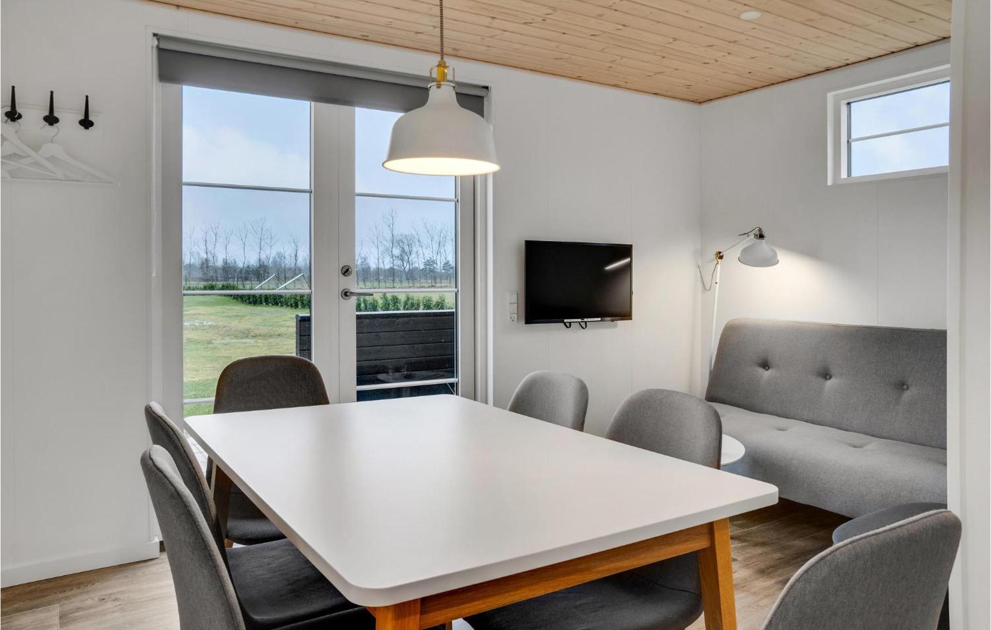 Amazing Apartment In Vaeggerlose With Kitchenette Bøtø By 外观 照片